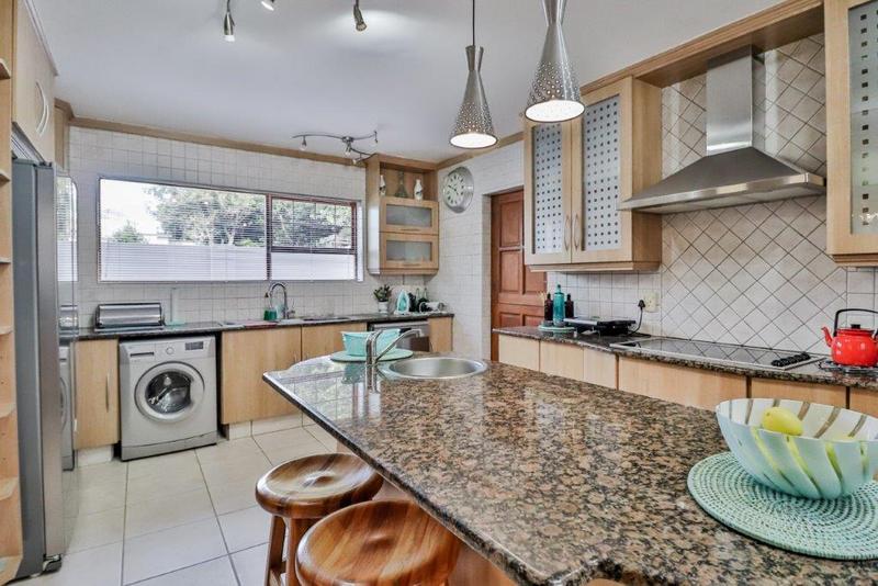 4 Bedroom Property for Sale in Stilbaai Wes Western Cape